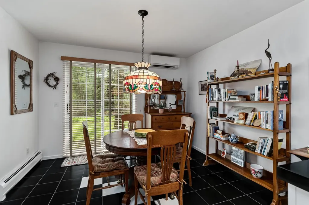 26 Lake Forest Drive Burlington VT 05401