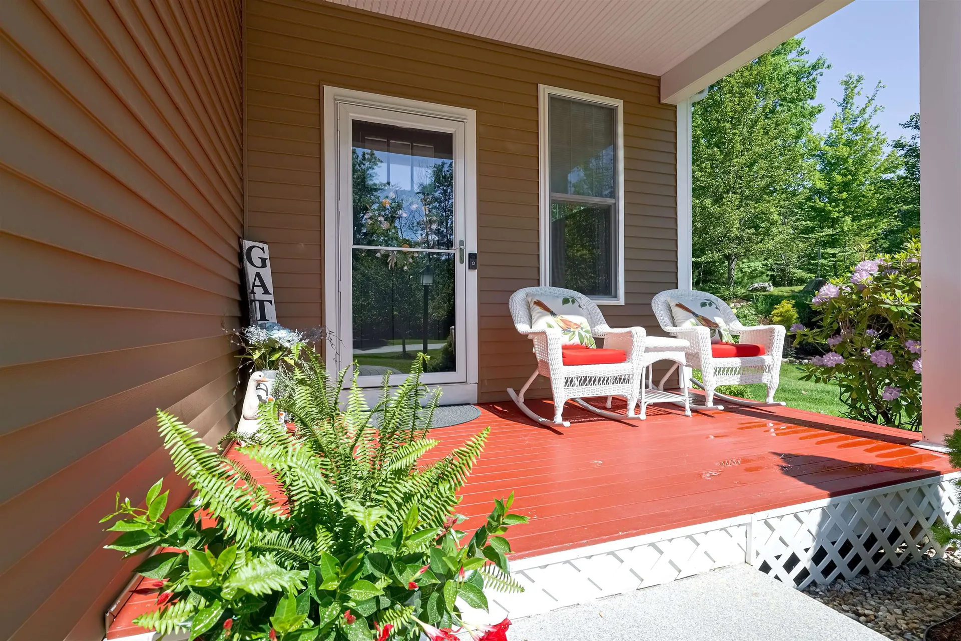 25 Redwood Way Manchester NH 03102