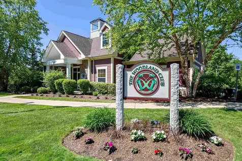 25 Redwood Way Manchester NH 03102