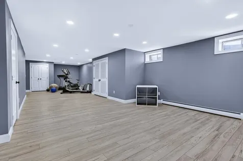 75 Mcduffie Street Manchester NH 03102