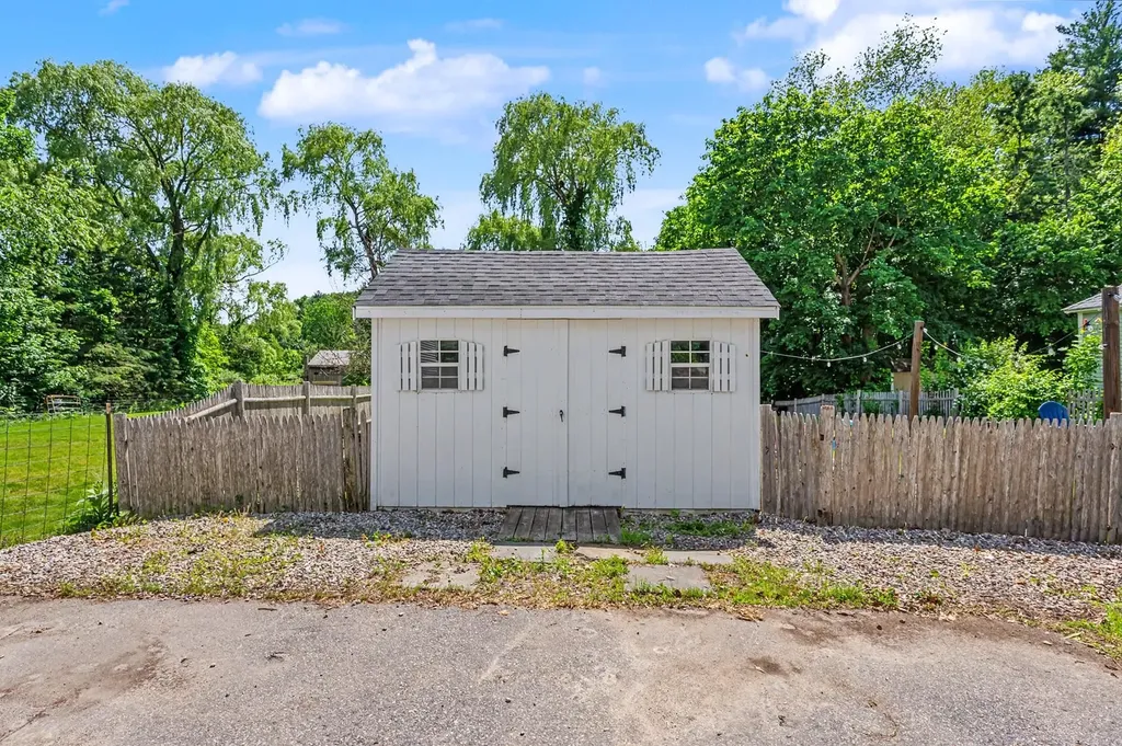 15 Depot Road East Kingston NH 03827