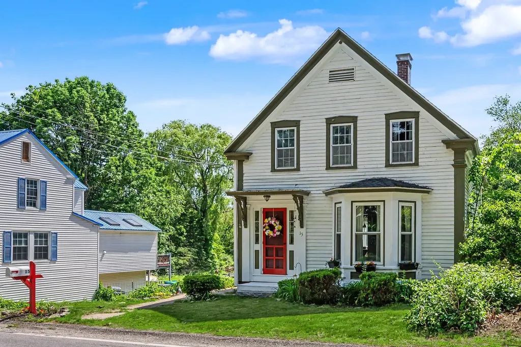 15 Depot Road East Kingston NH 03827