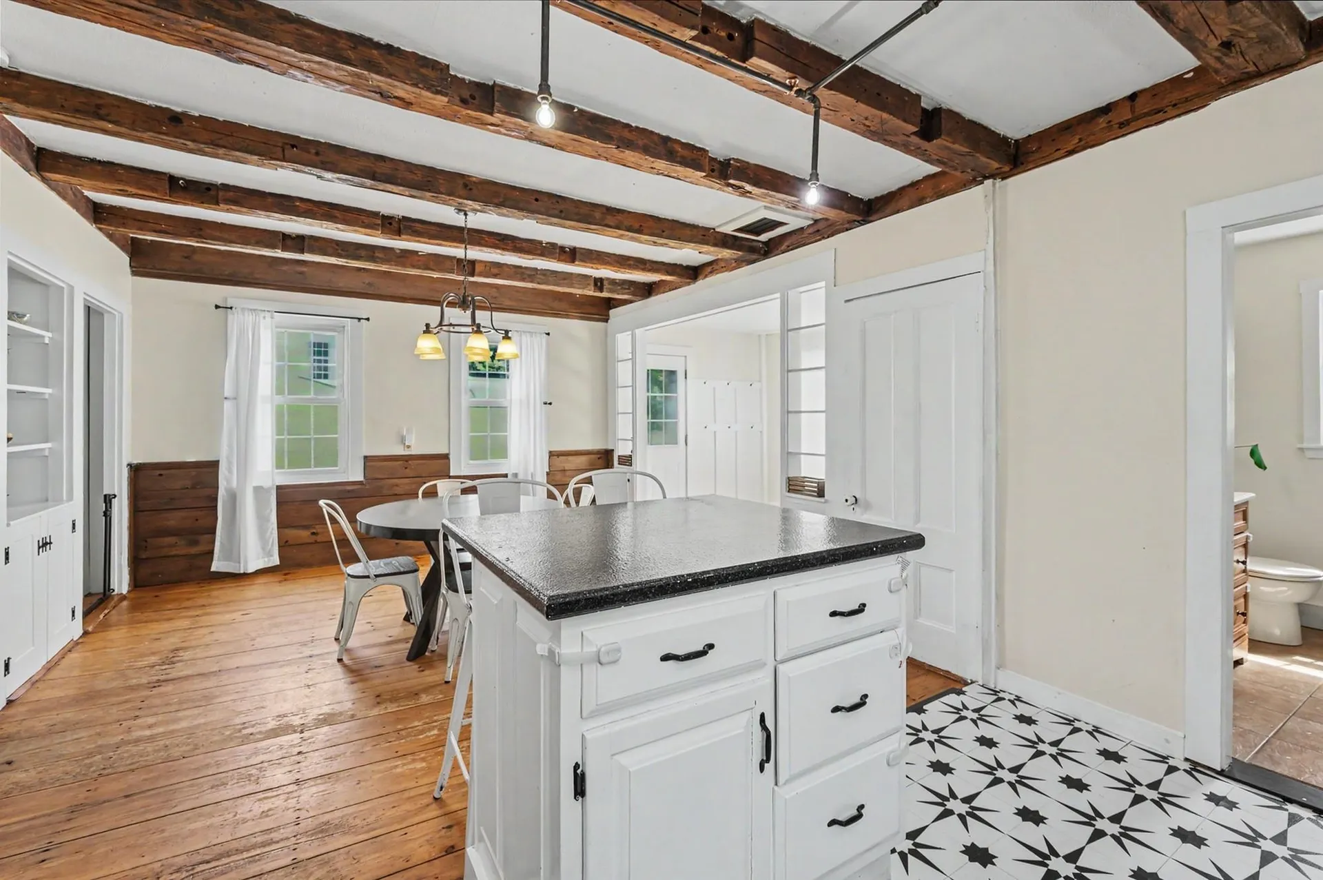 15 Depot Road East Kingston NH 03827