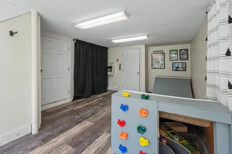 15 Depot Road East Kingston NH 03827