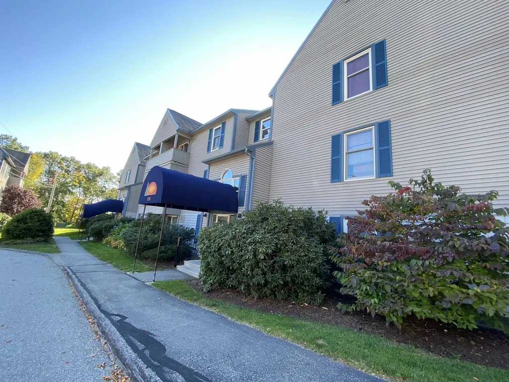 147 Eastern Avenue Manchester NH 03104