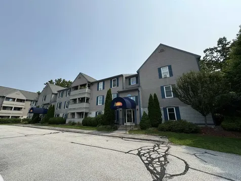 147 Eastern Avenue Manchester NH 03104