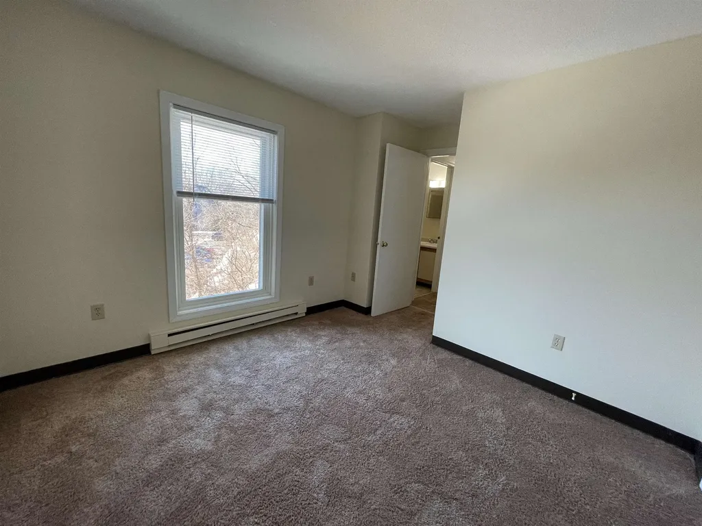 169 Eastern Avenue Manchester NH 03104
