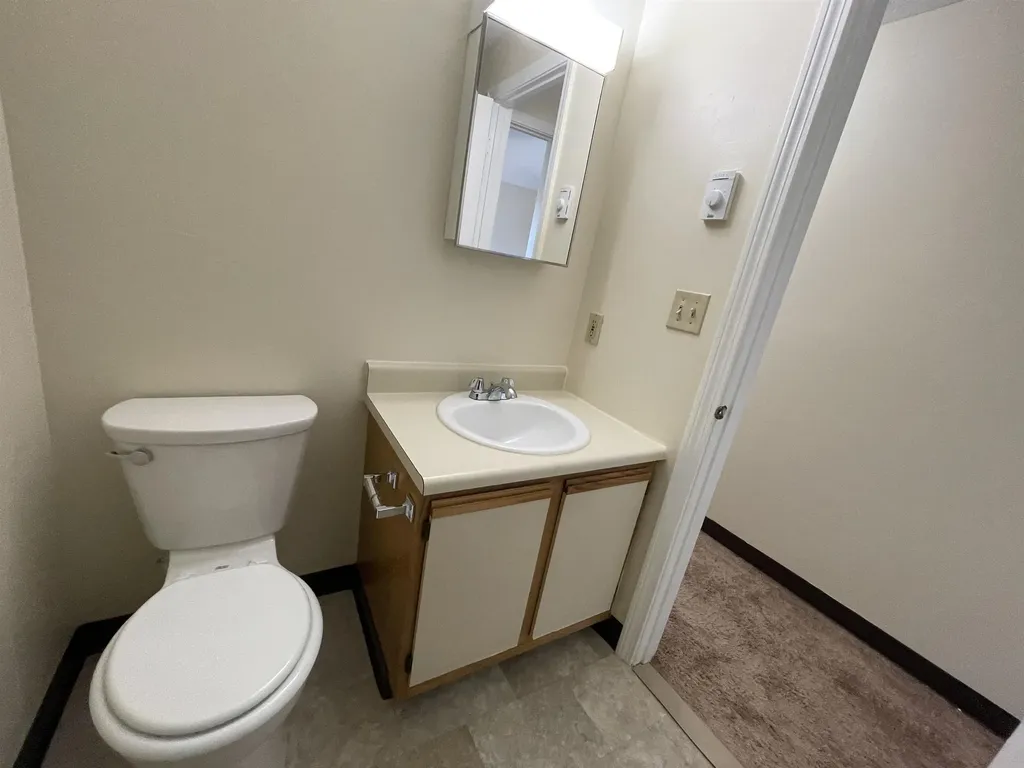 169 Eastern Avenue Manchester NH 03104