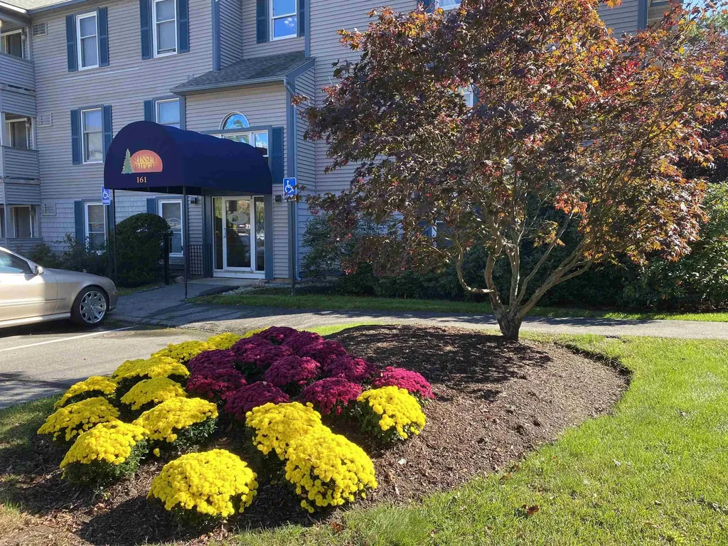 169 Eastern Avenue Manchester NH 03104