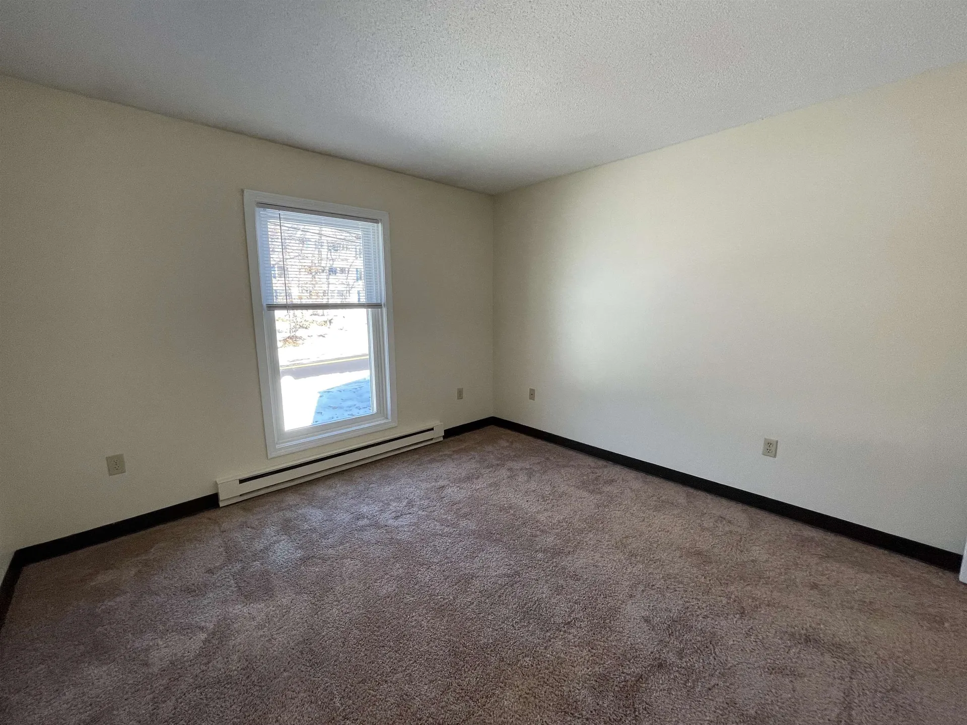 169 Eastern Avenue Manchester NH 03104