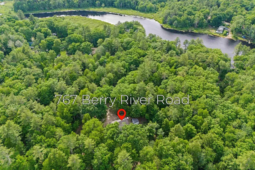 767 Berry River Road Barrington NH 03825