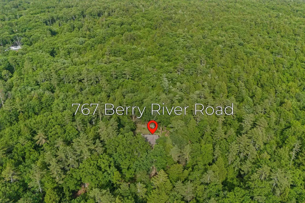 767 Berry River Road Barrington NH 03825