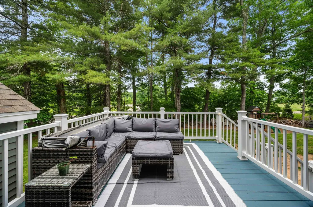 34 Crawley Falls Road Brentwood NH 03833