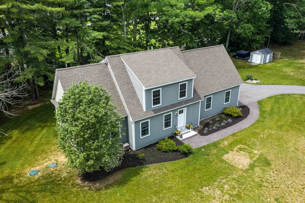 34 Crawley Falls Road Brentwood NH 03833