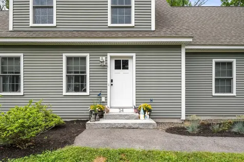 34 Crawley Falls Road Brentwood NH 03833