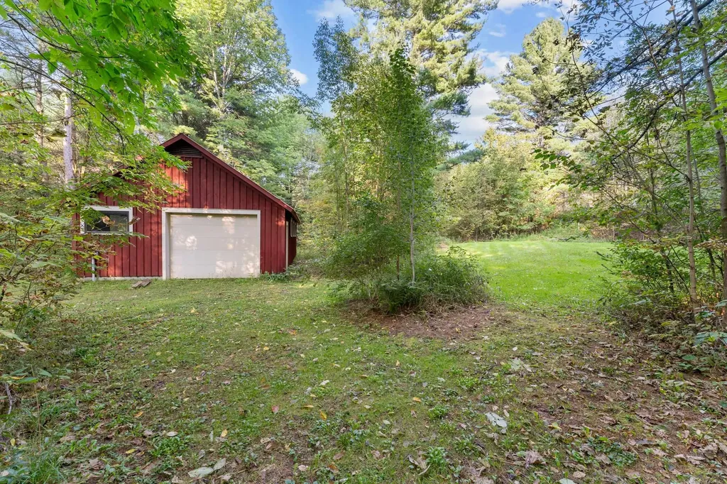 1570 East Road Berlin VT 05641