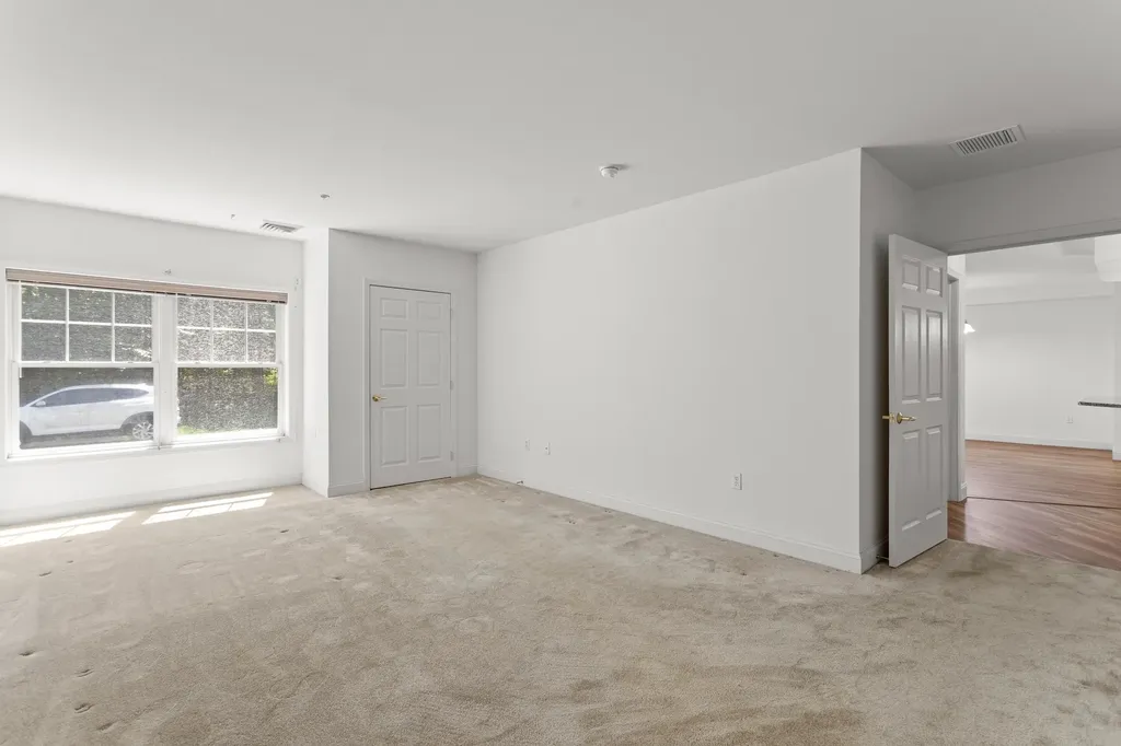 65 Hawthorne Drive Bedford NH 03110