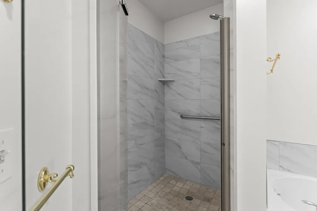 65 Hawthorne Drive Bedford NH 03110