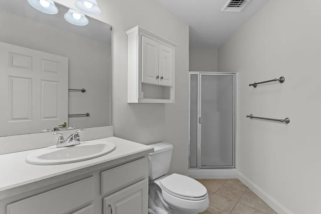 65 Hawthorne Drive Bedford NH 03110