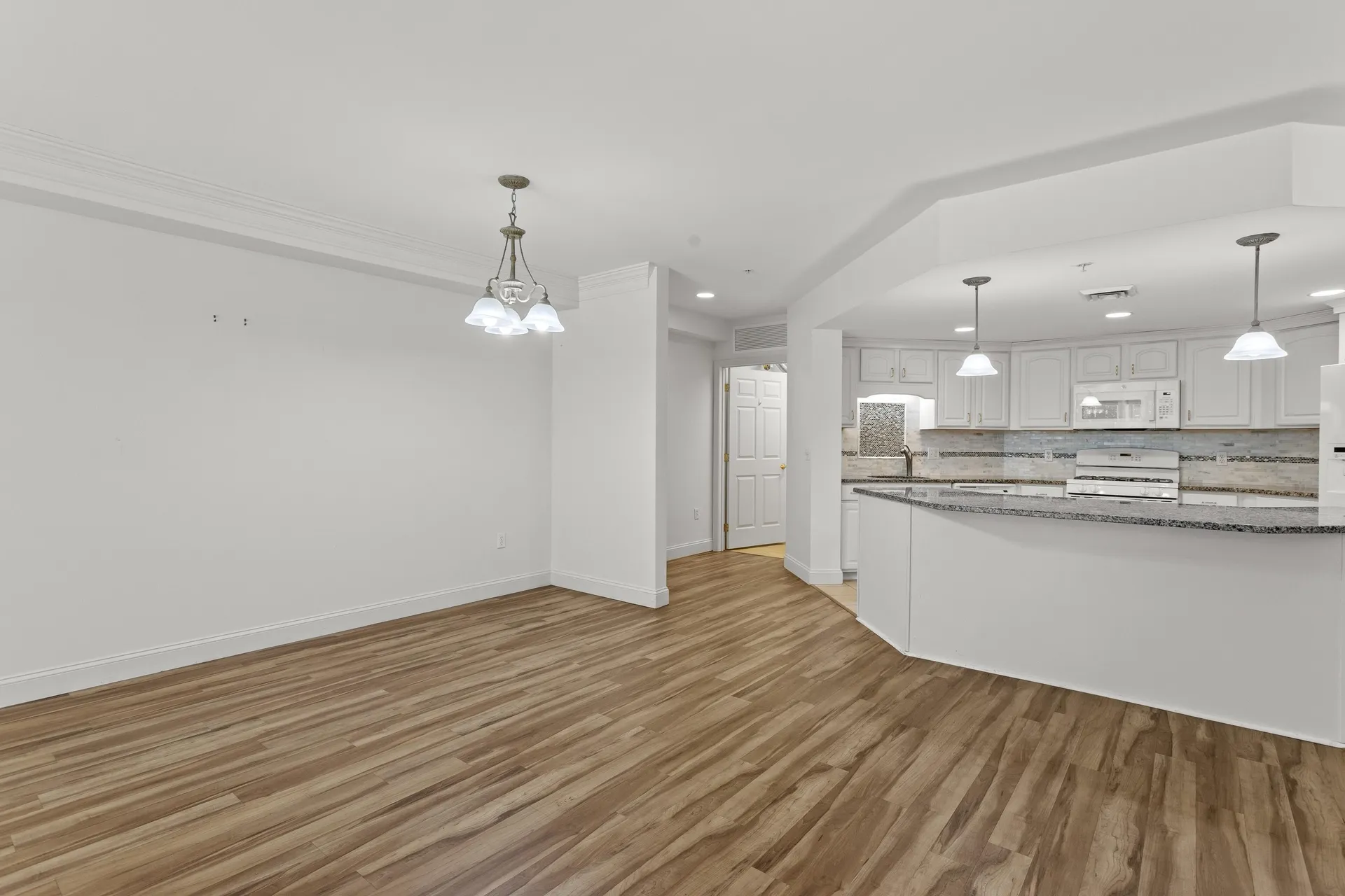 65 Hawthorne Drive Bedford NH 03110
