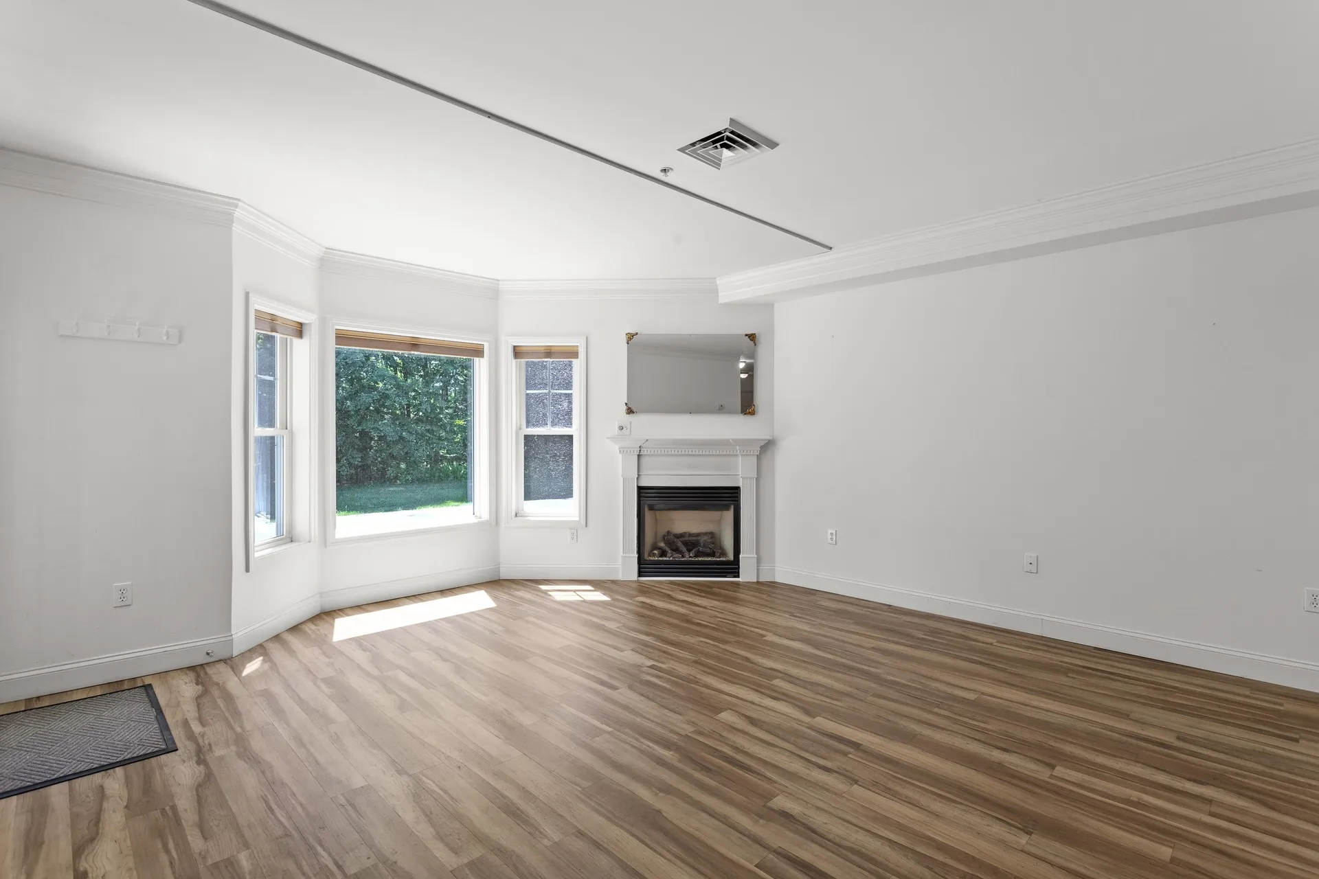 65 Hawthorne Drive Bedford NH 03110