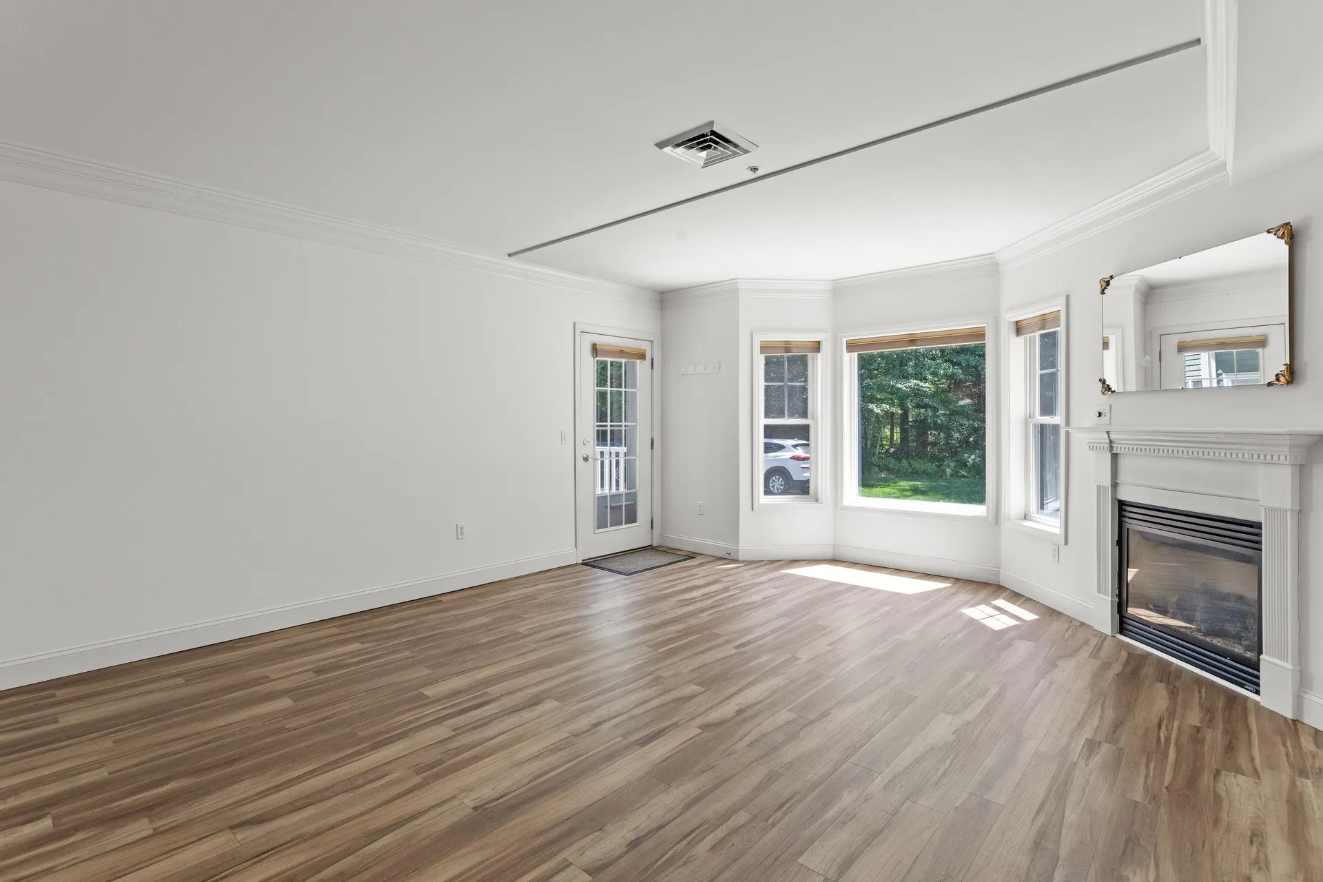 65 Hawthorne Drive Bedford NH 03110