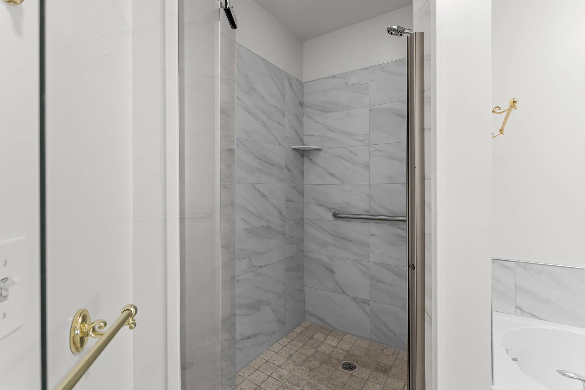 65 Hawthorne Drive Bedford NH 03110