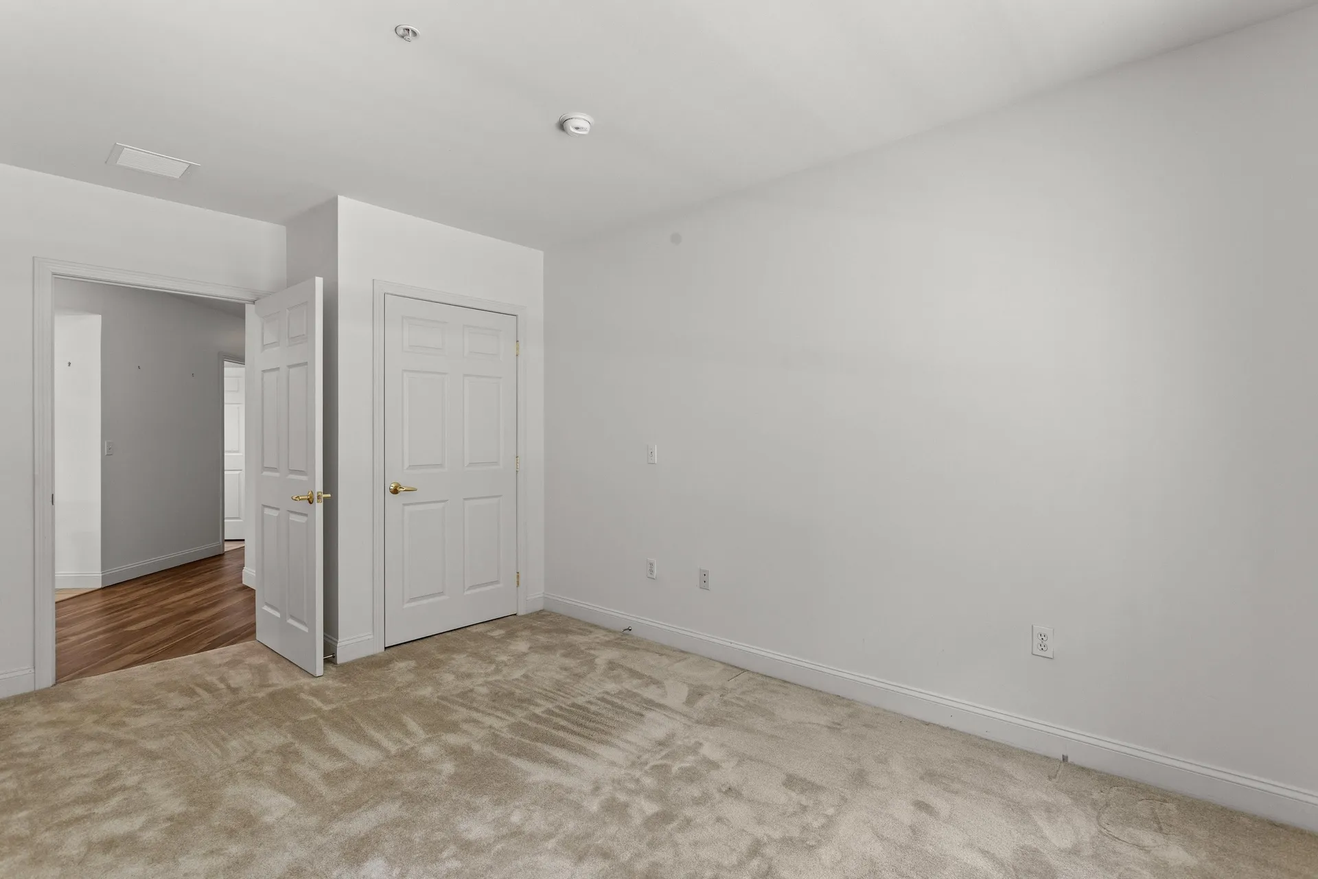 65 Hawthorne Drive Bedford NH 03110