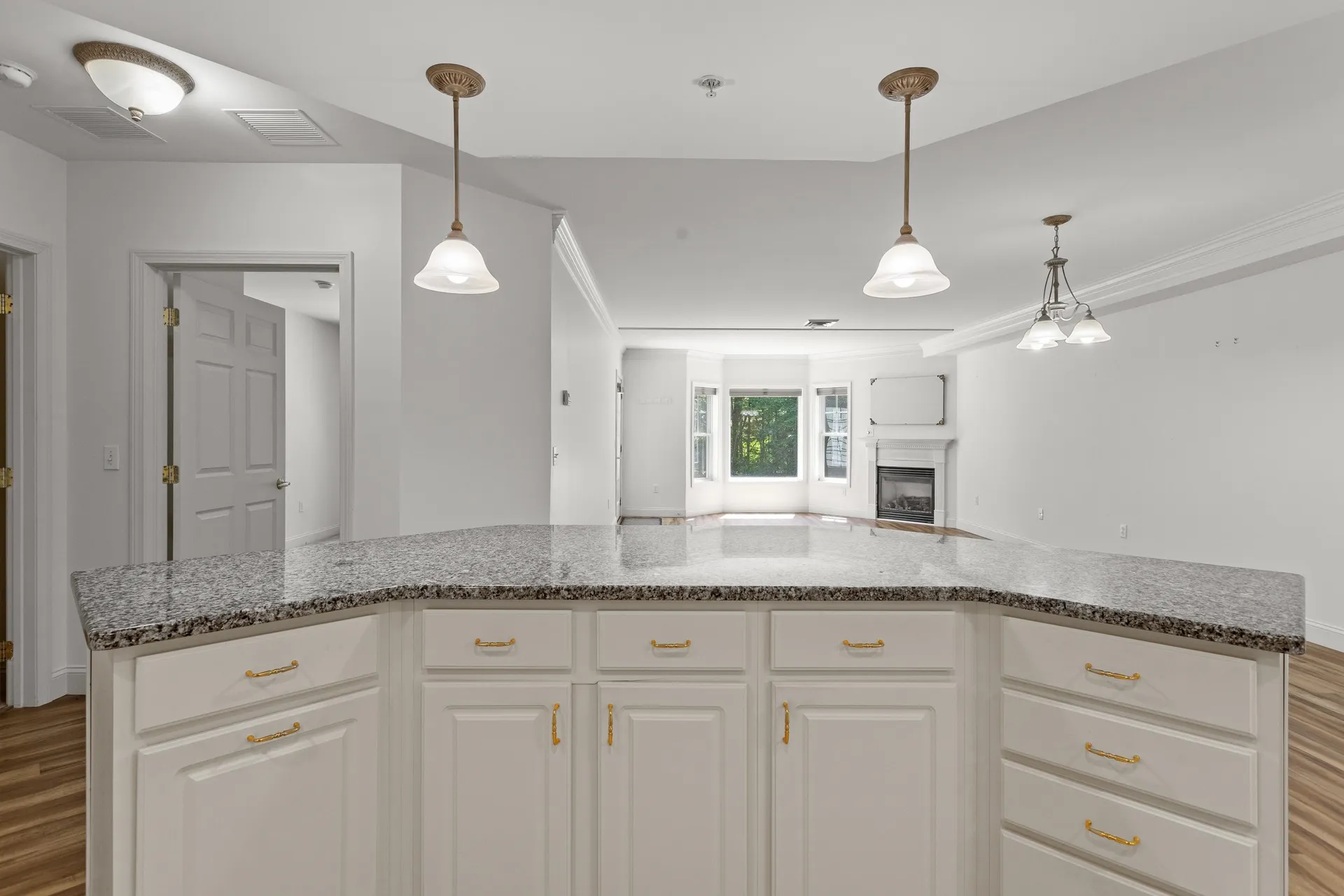 65 Hawthorne Drive Bedford NH 03110