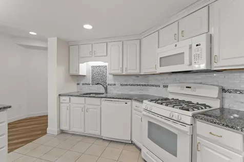 65 Hawthorne Drive Bedford NH 03110
