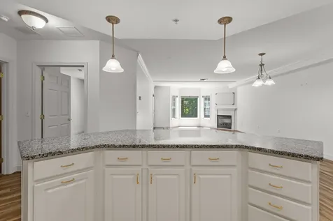 65 Hawthorne Drive Bedford NH 03110
