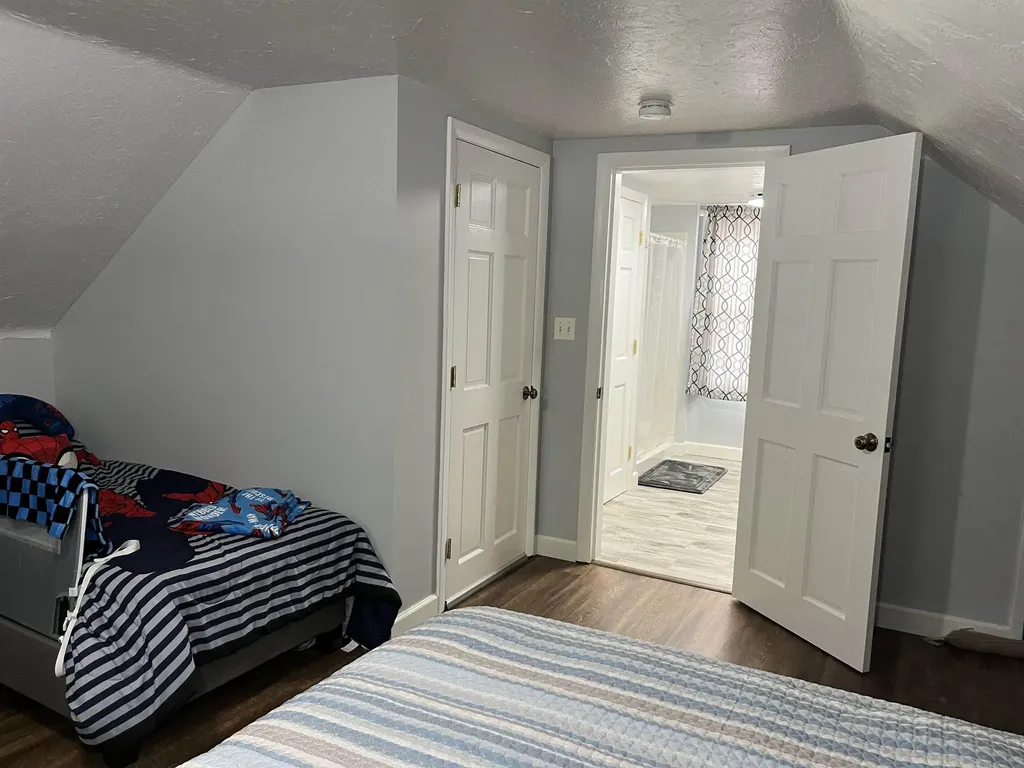 76 Woodside Drive Bridgewater NH 03222