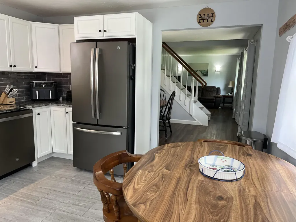 76 Woodside Drive Bridgewater NH 03222