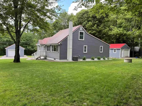 76 Woodside Drive Bridgewater NH 03222