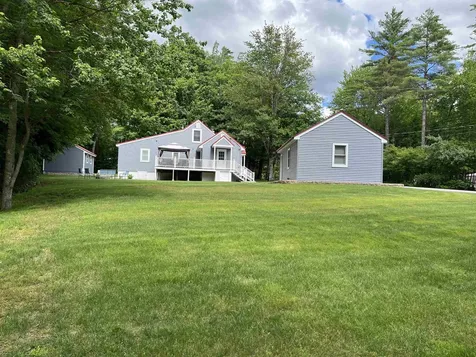 76 Woodside Drive Bridgewater NH 03222