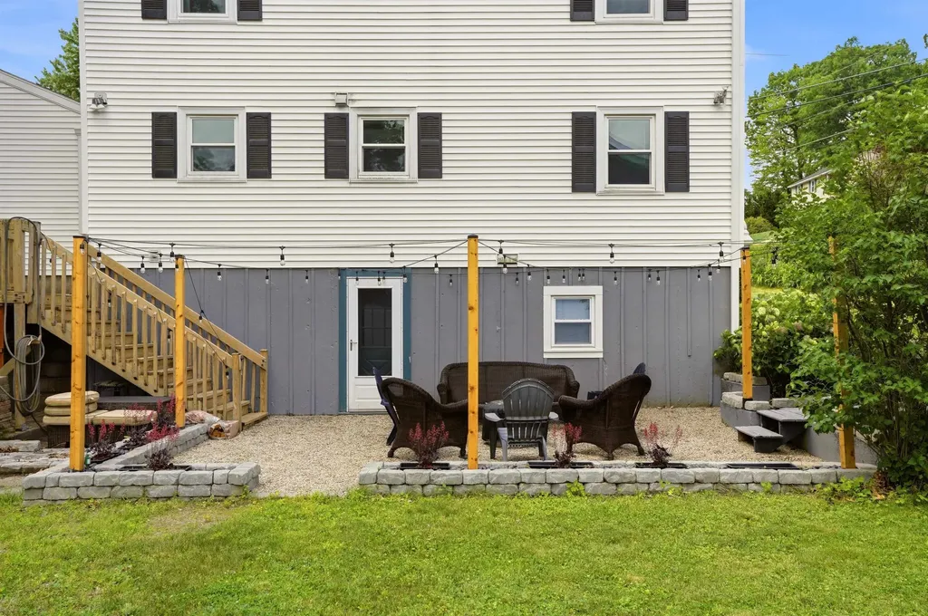 7 Wilmington Street Nashua NH 03062