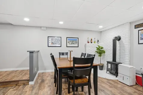 7 Wilmington Street Nashua NH 03062