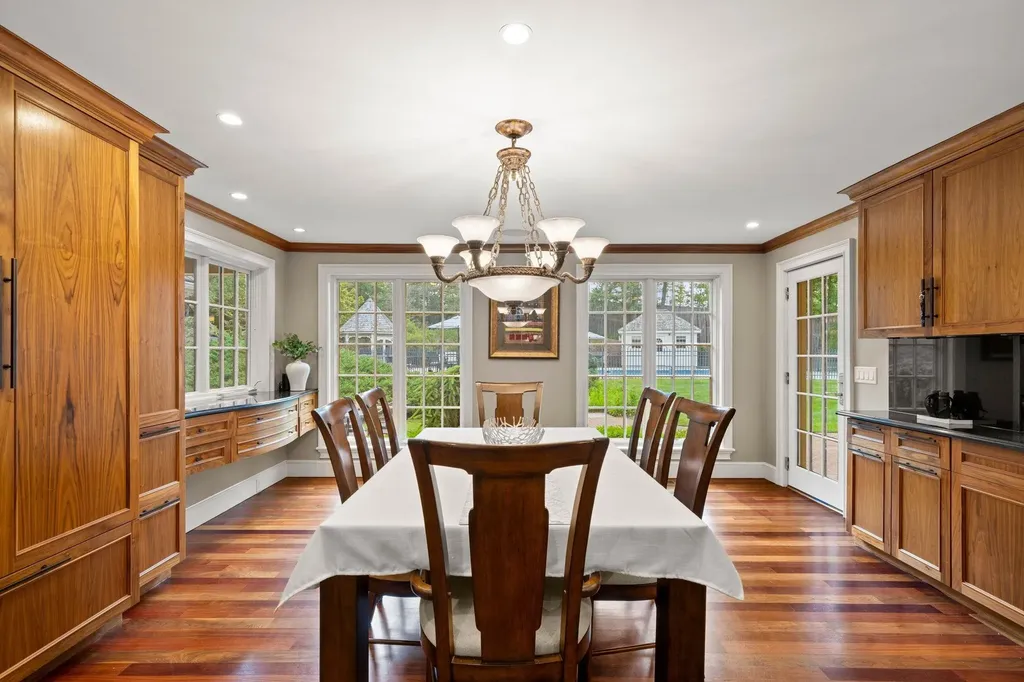 56 Oak Drive Bedford NH 03110