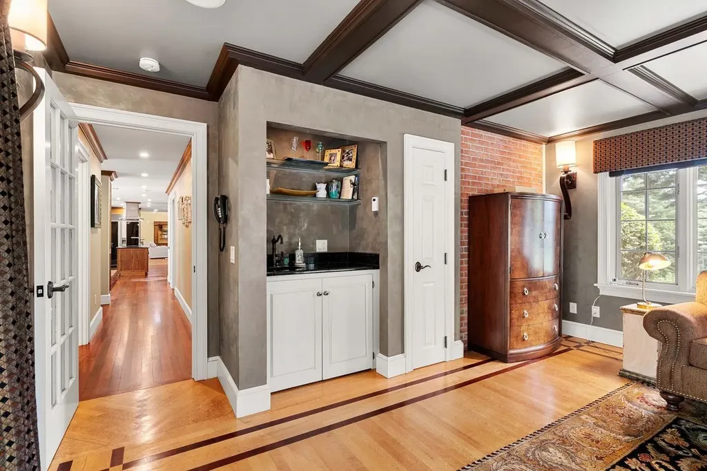 56 Oak Drive Bedford NH 03110