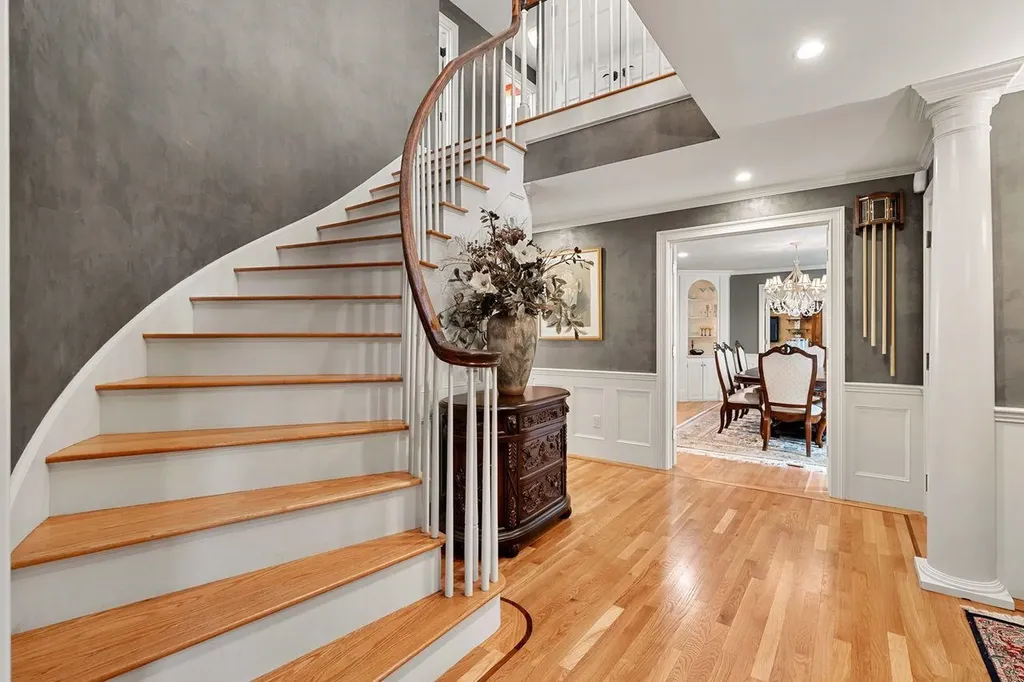 56 Oak Drive Bedford NH 03110