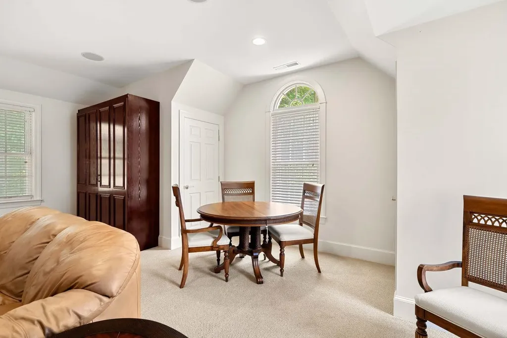 56 Oak Drive Bedford NH 03110