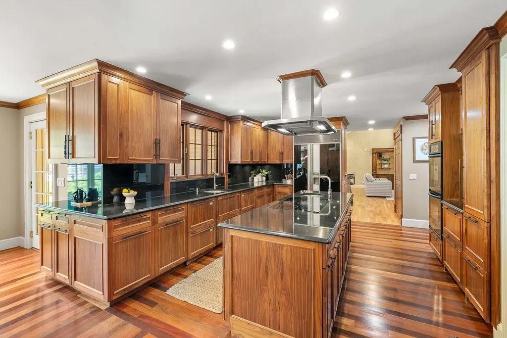 56 Oak Drive Bedford NH 03110