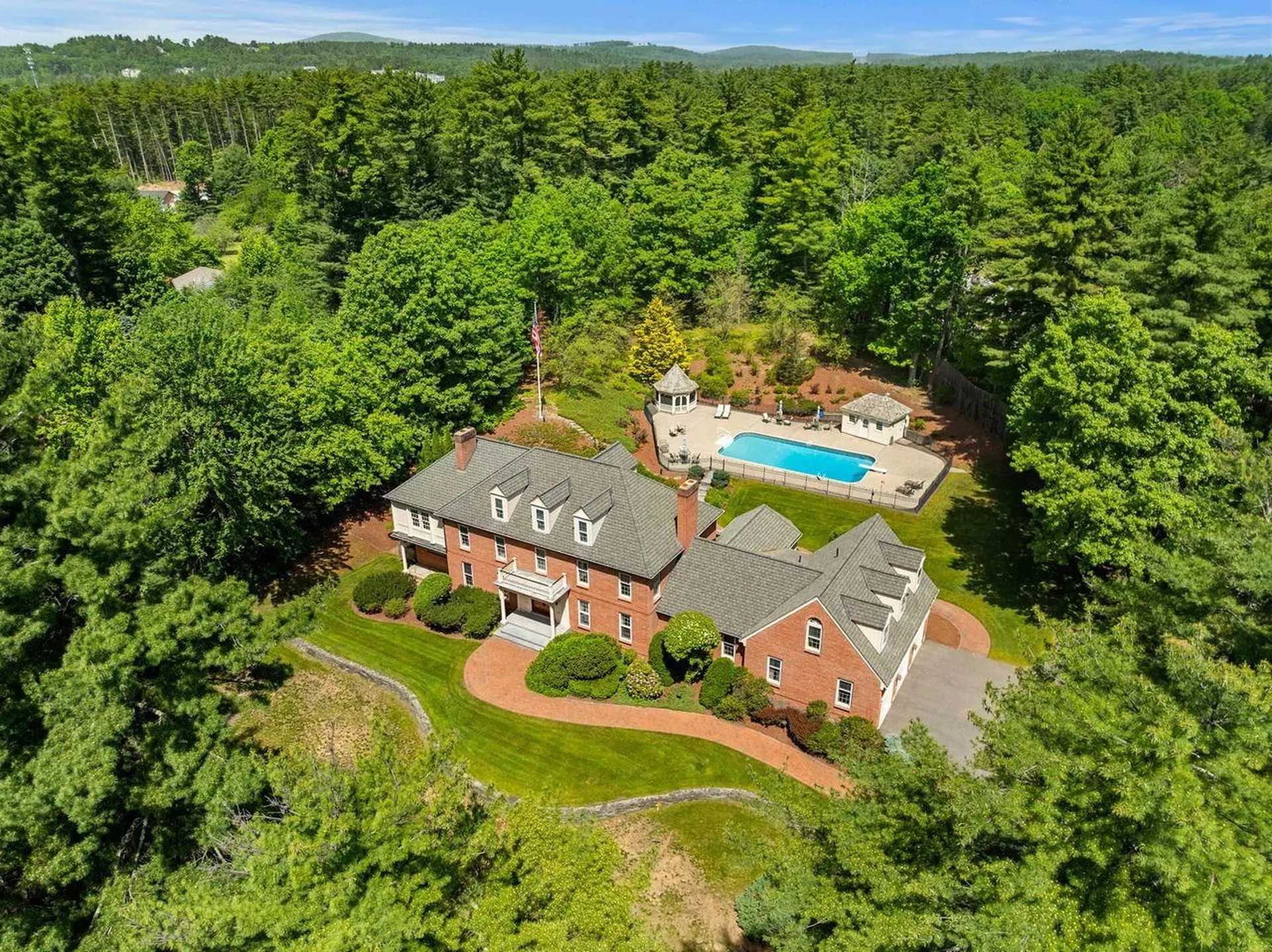56 Oak Drive Bedford NH 03110