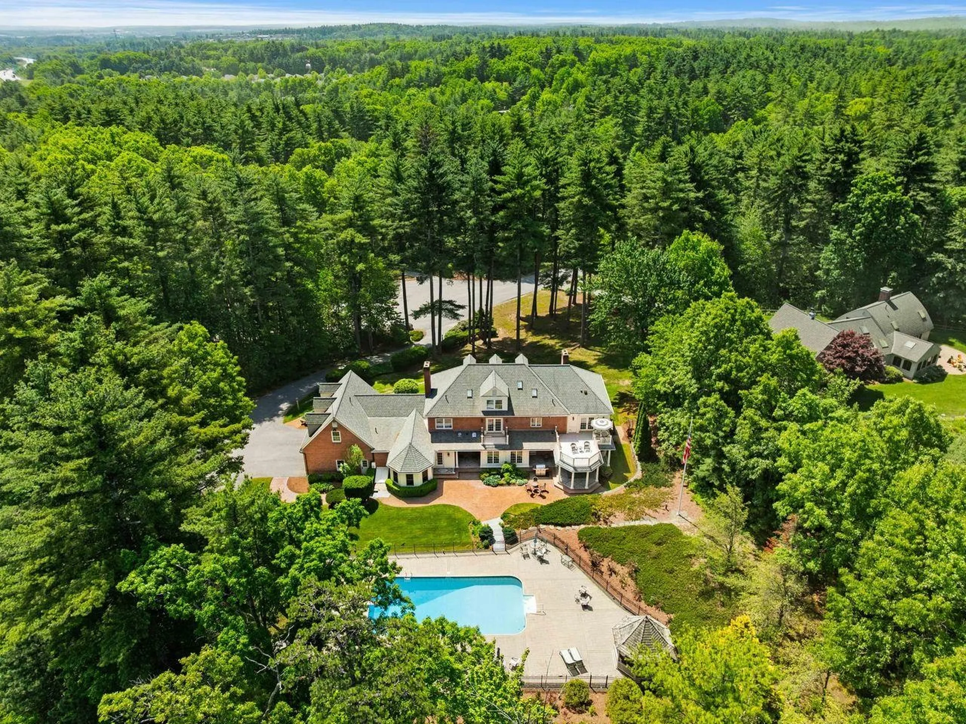56 Oak Drive Bedford NH 03110