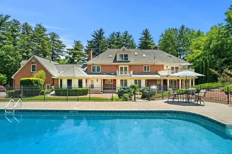 56 Oak Drive Bedford NH 03110