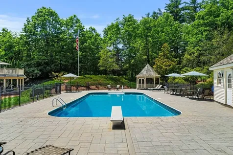 56 Oak Drive Bedford NH 03110