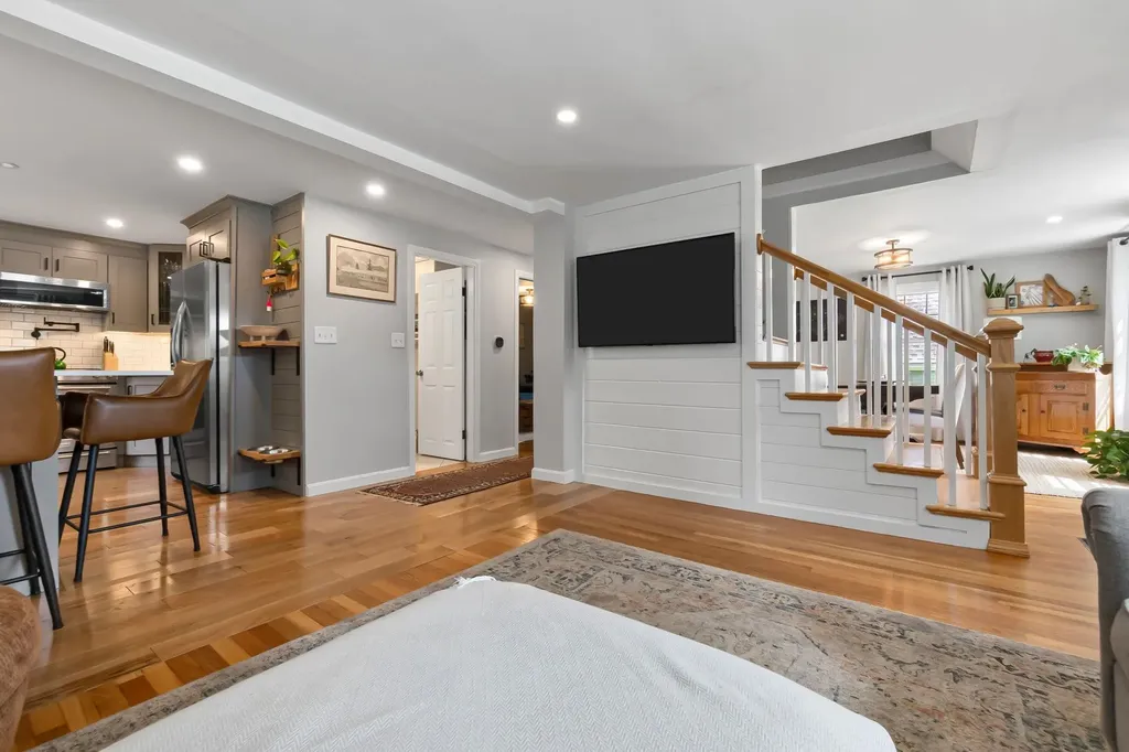 9 Comings Court Exeter NH 03833