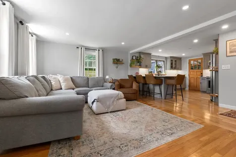 9 Comings Court Exeter NH 03833