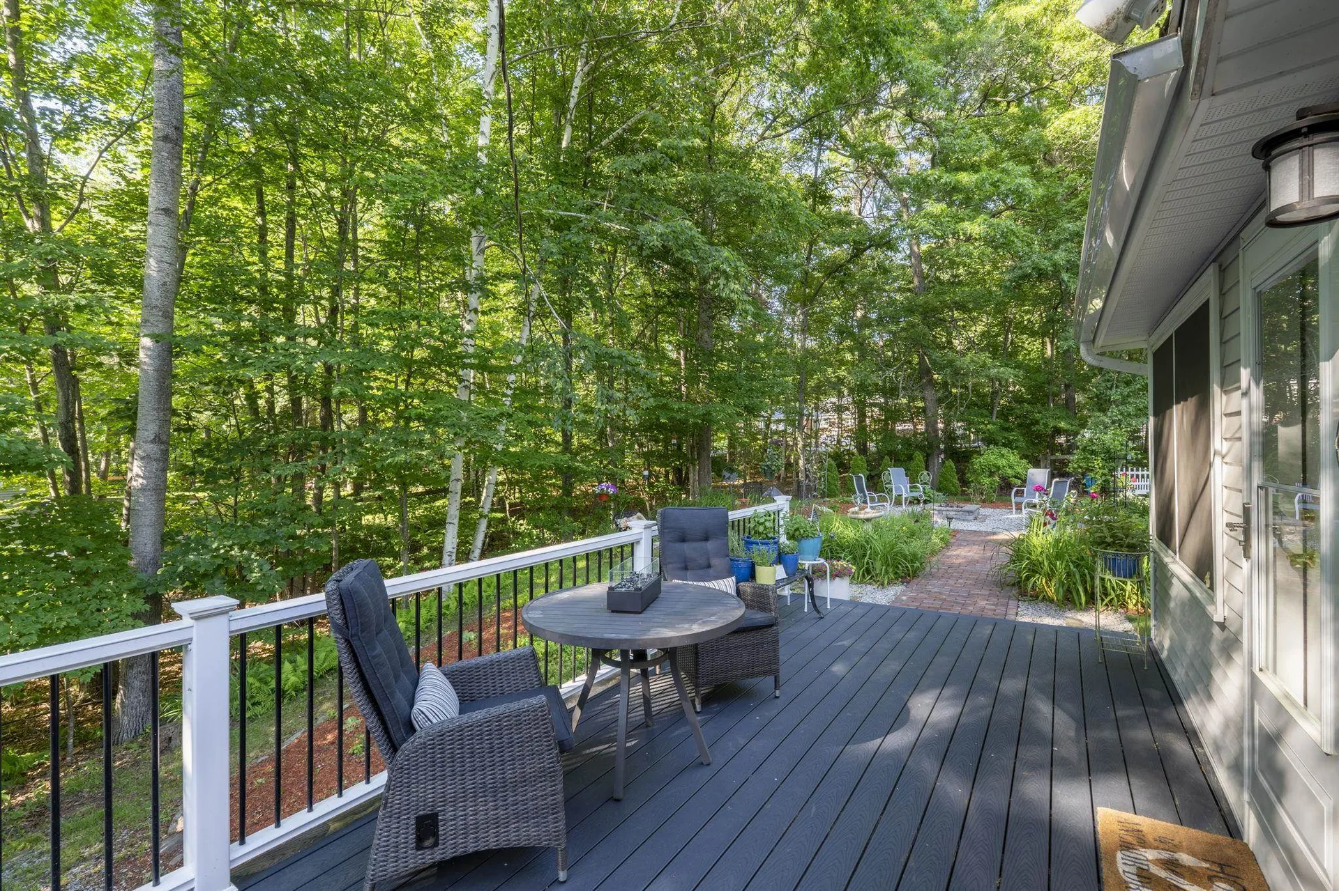 21 Emerald Drive Derry NH 03038