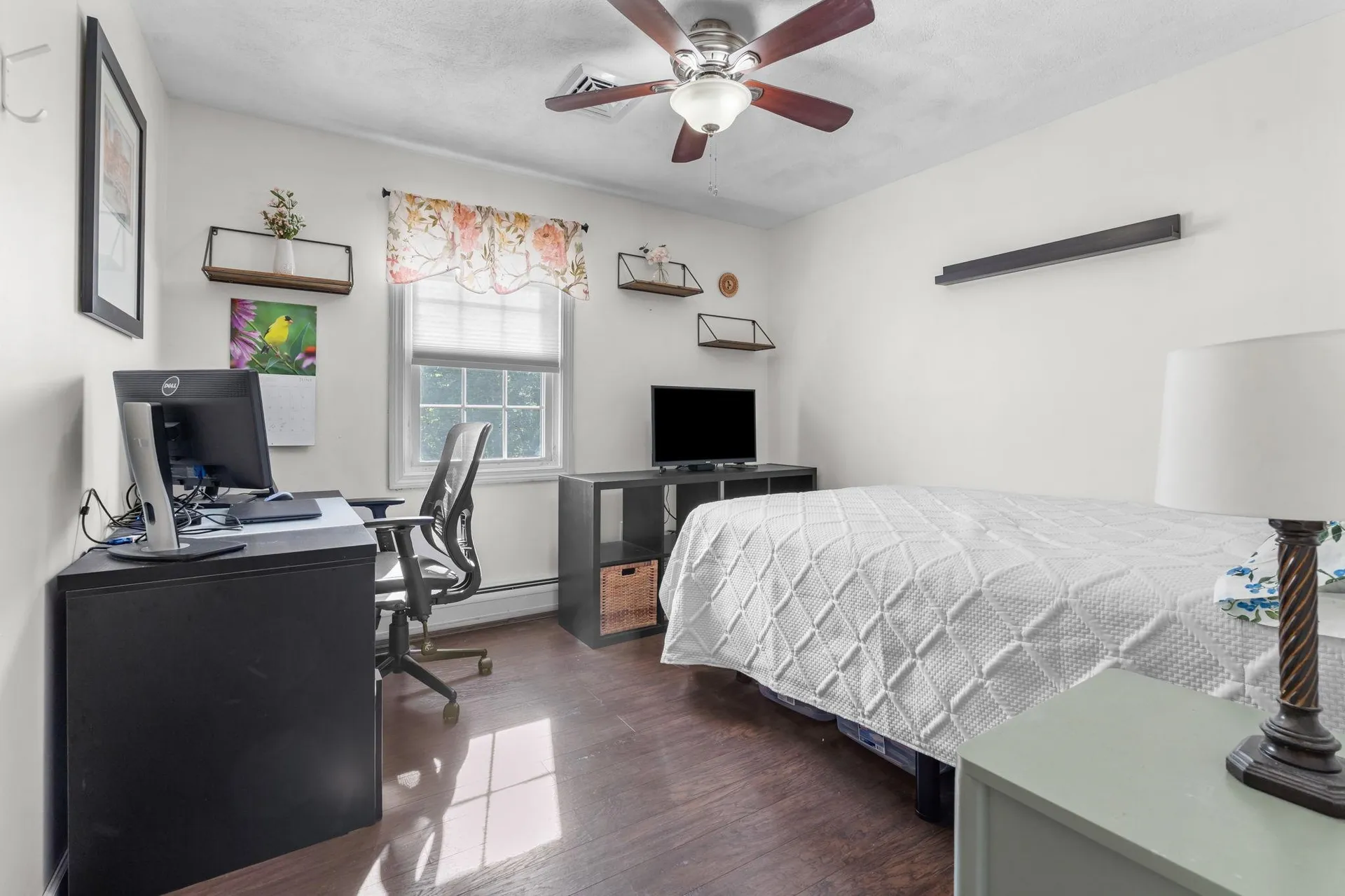 21 Emerald Drive Derry NH 03038